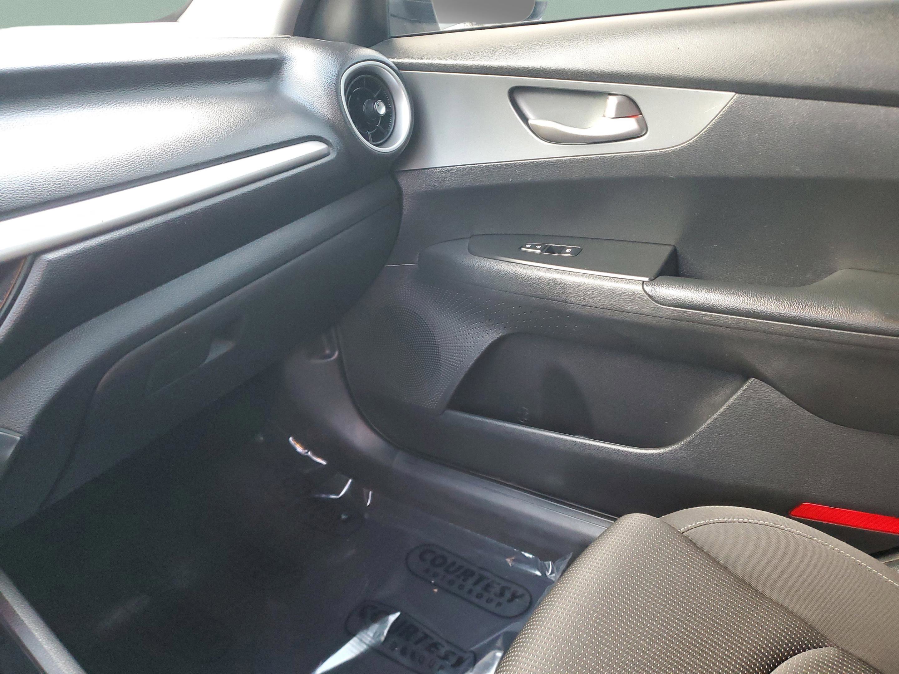 Certified 2021 Kia Forte LXS image 23