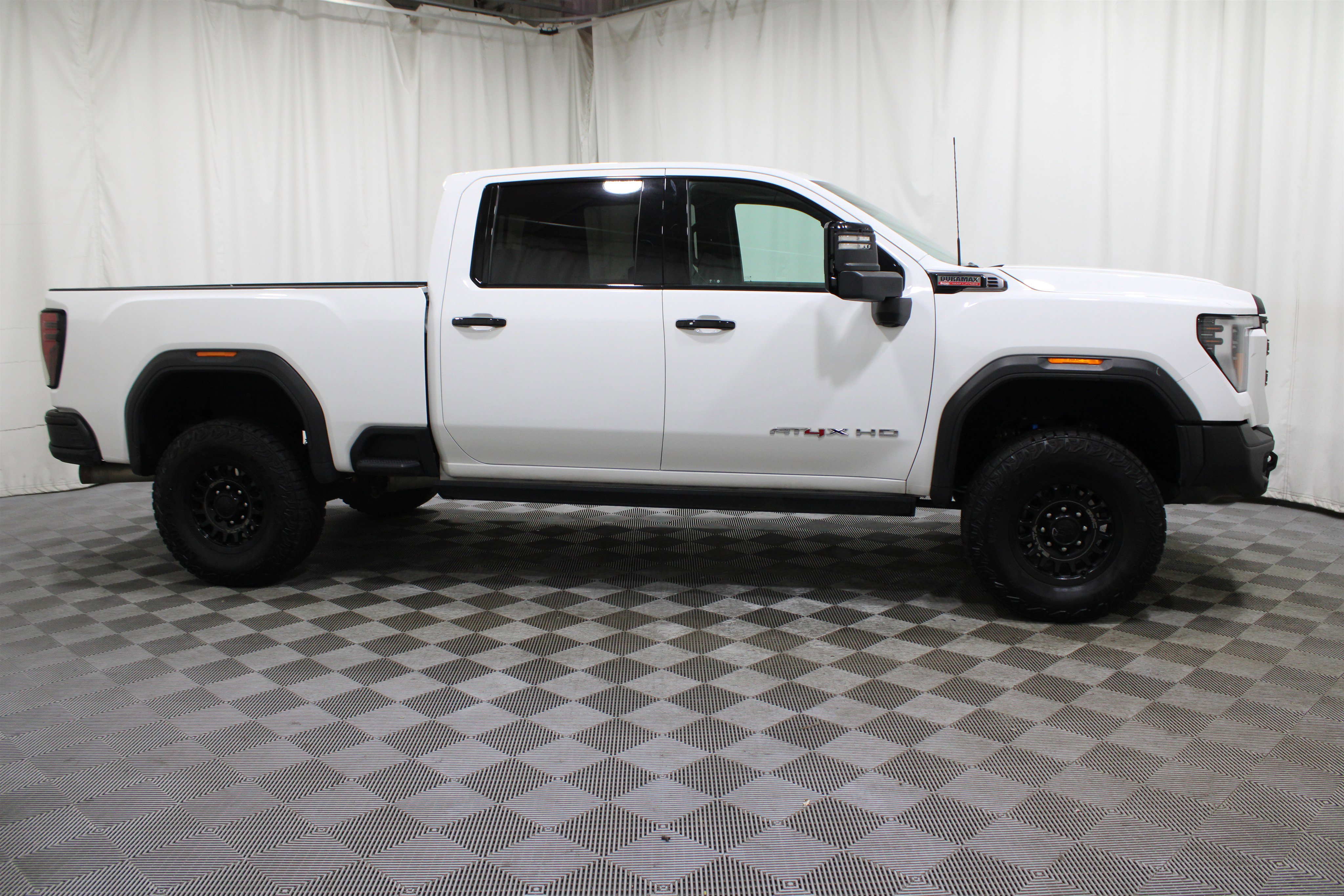 Used 2025 GMC Sierra 2500 AT4X w/ AT4X AEV Edition image 39