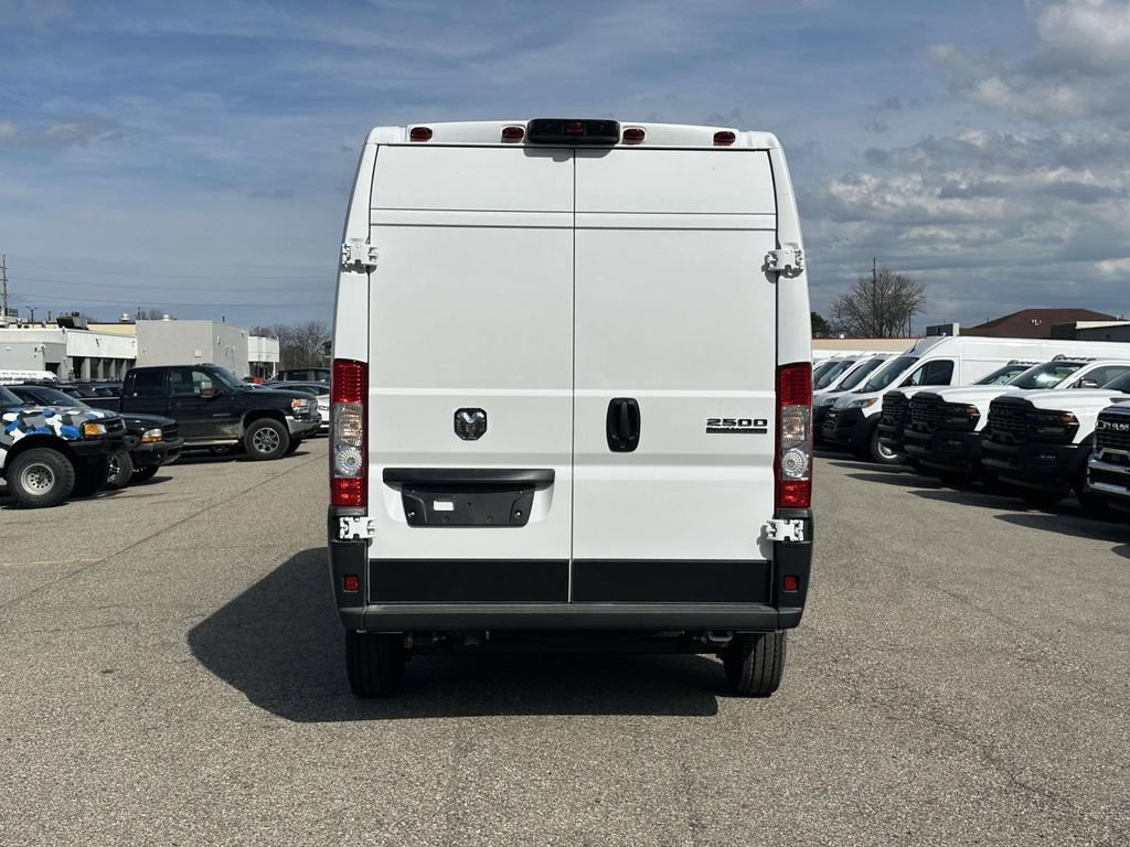 New 2026 RAM ProMaster 2500 w/ Convenience Group FWD image 4