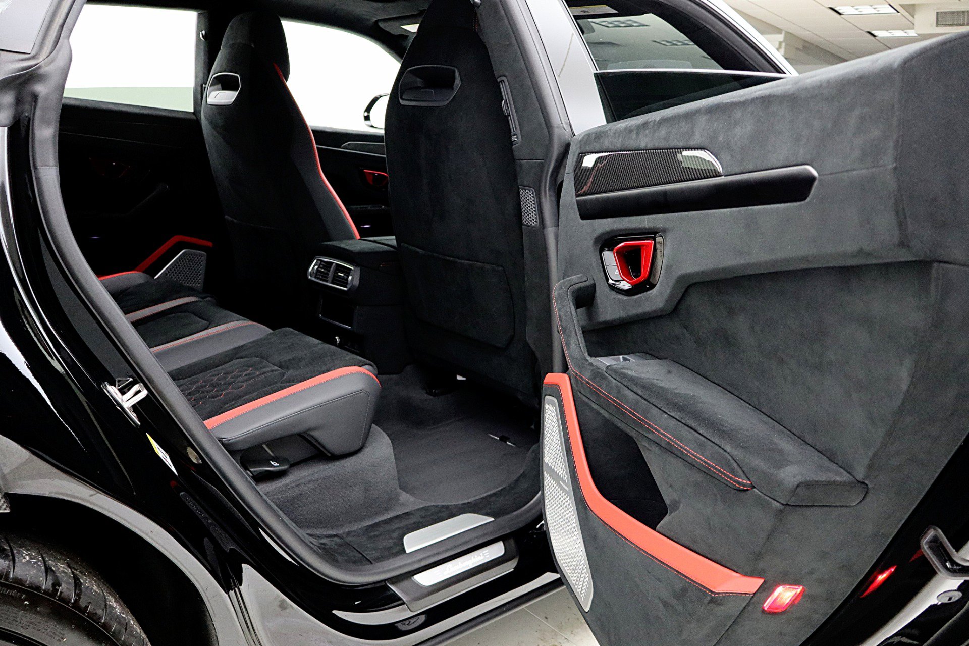 Used 2024 Lamborghini Urus Performante image 51