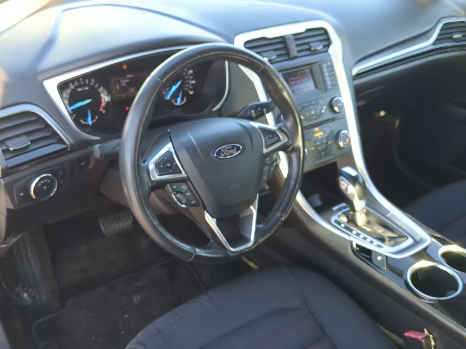 Used 2013 Ford Fusion SE FWD image 14
