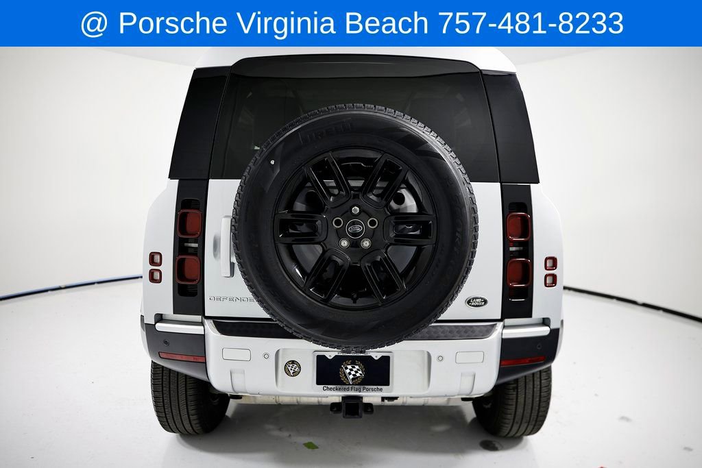 Used 2023 Land Rover Defender 90 S image 11