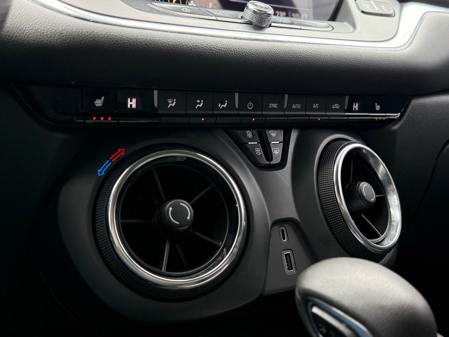 Used 2022 Chevrolet Blazer LT image 21