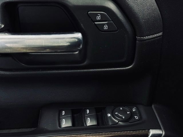 Used 2020 Chevrolet Silverado 1500 LT w/ LT Value Package AWD/4WD image 12