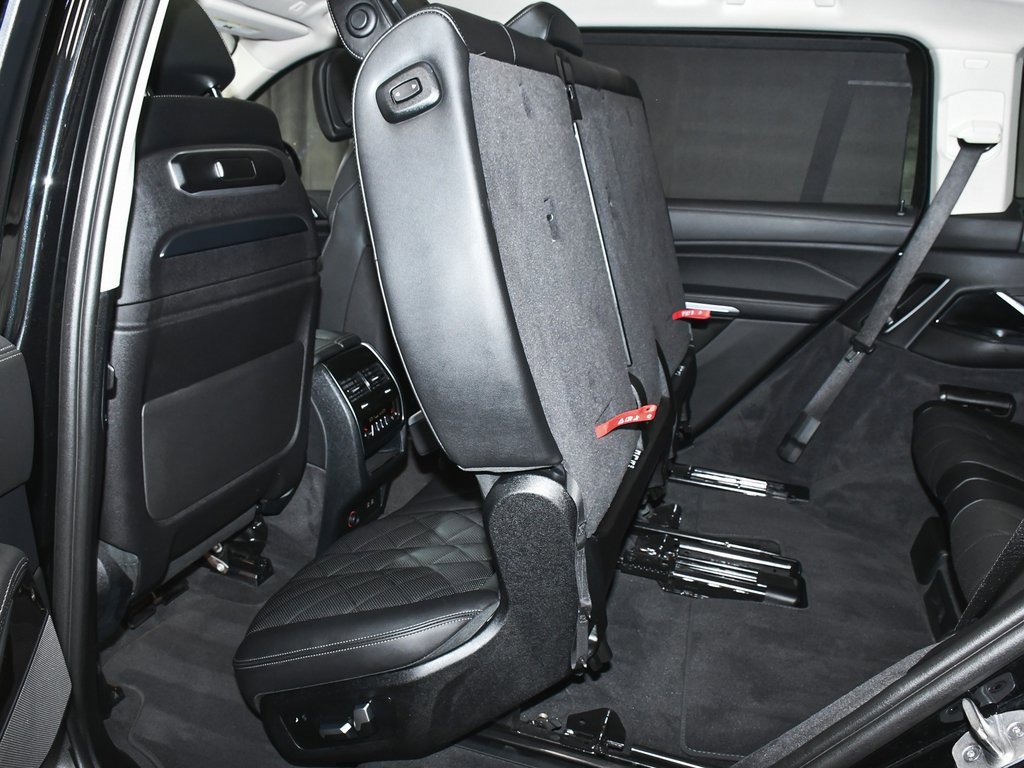 Used 2024 BMW X7 xDrive40i image 76