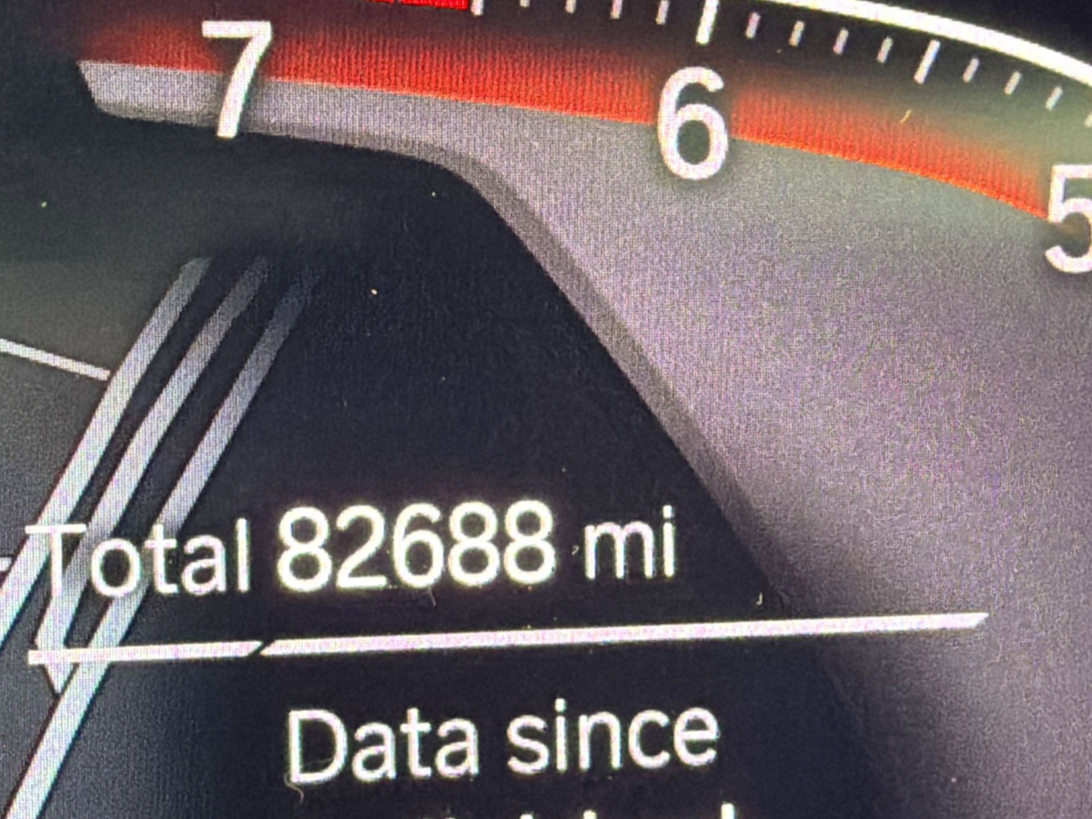 Used 2020 BMW 740i w/ Premium Package image 31