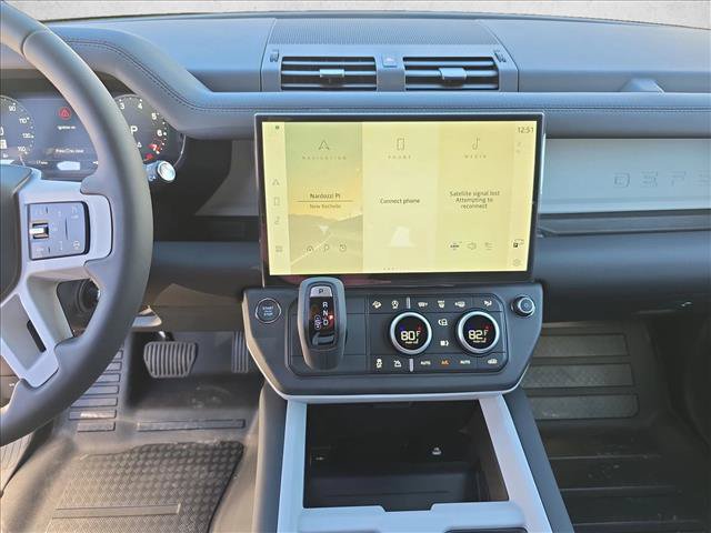 New 2026 Land Rover Defender 110 X-Dynamic SE AWD/4WD image 21