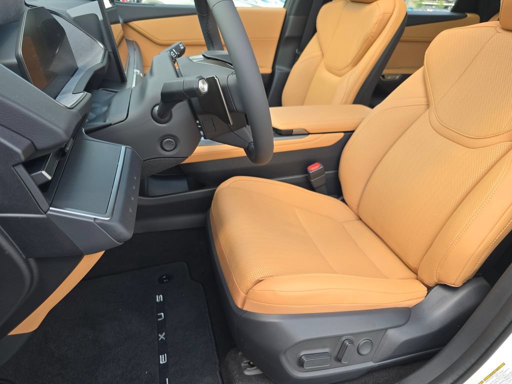 New 2026 Lexus ES 500e AWD/4WD image 5
