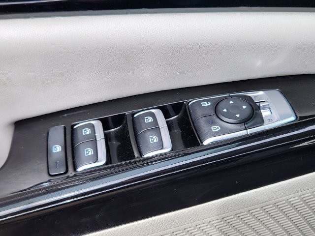 Used 2022 Kia Carnival EX FWD image 26