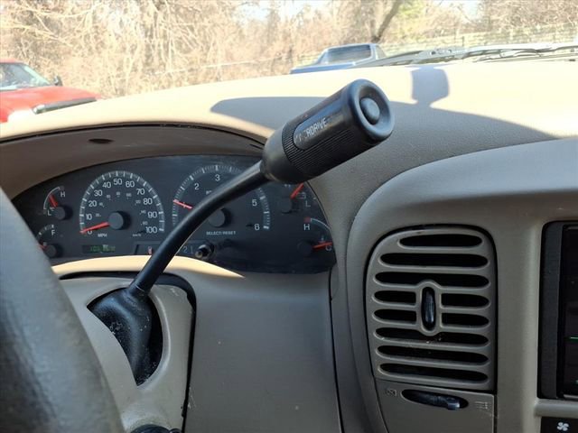 Used 2003 Ford F150 XL RWD image 25