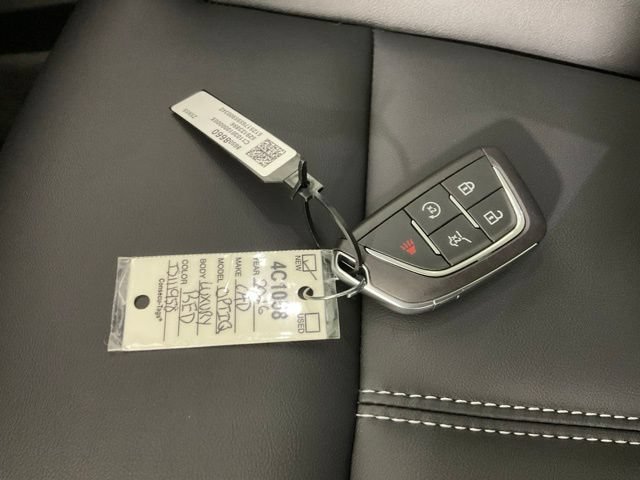 New 2026 Cadillac Optiq Luxury 1 w/ LPO, Floor Liner Package AWD/4WD image 42