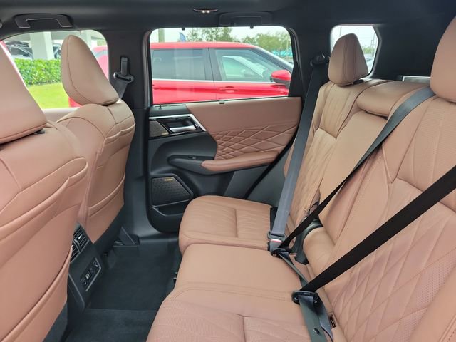 New 2026 Mitsubishi Outlander SEL image 14