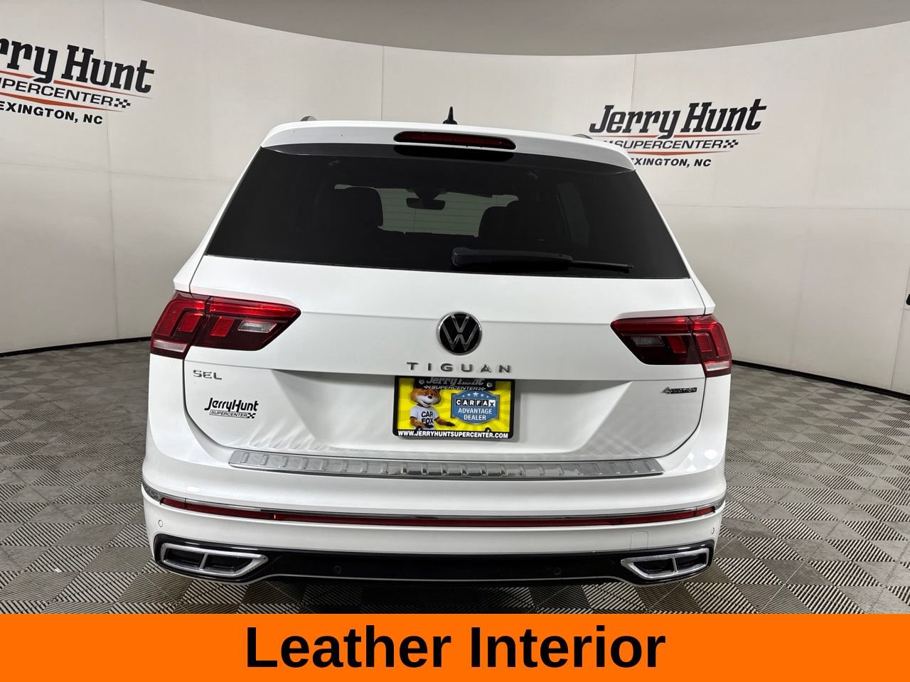 Used 2024 Volkswagen Tiguan SEL R-Line AWD/4WD image 6