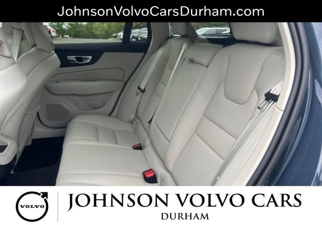 Used 2025 Volvo V60 B5 Cross Country Plus AWD/4WD image 9