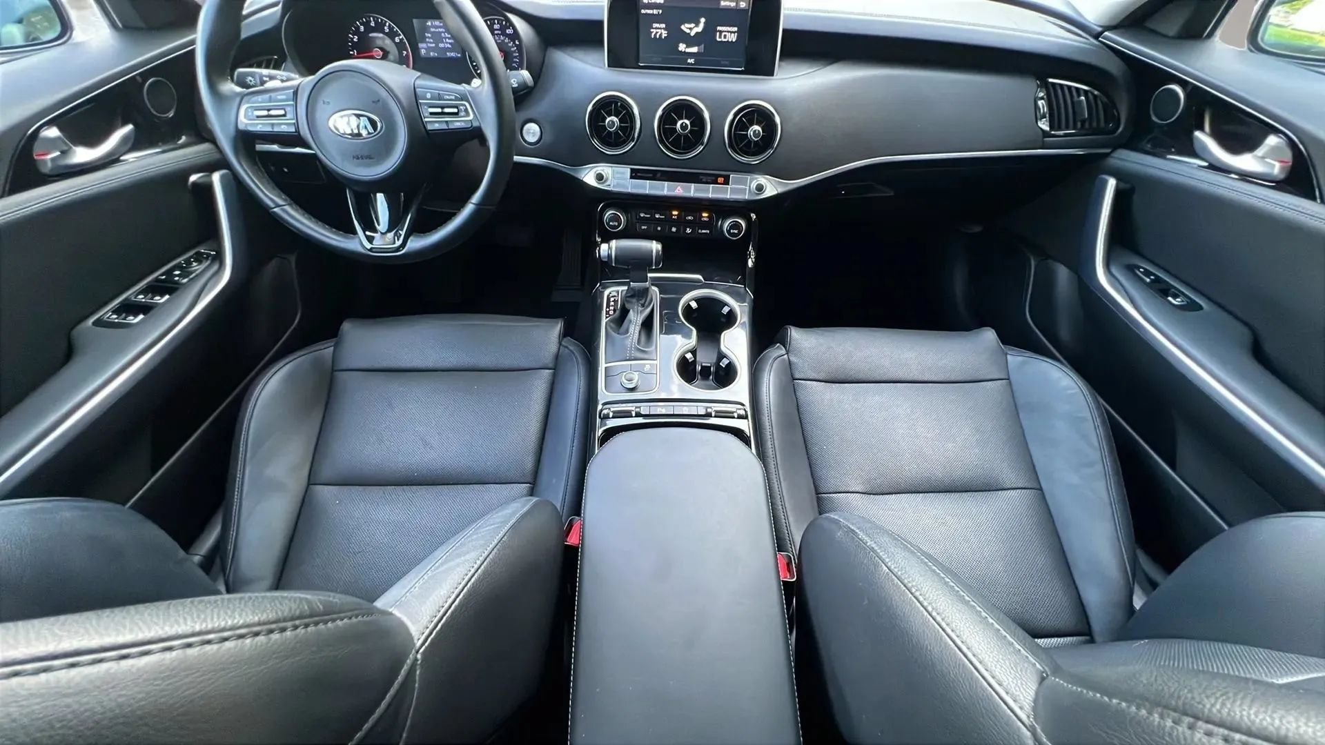 Used 2018 Kia Stinger RWD image 20