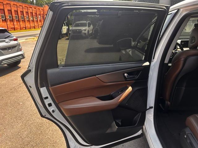 Used 2022 Acura MDX SH-AWD w/ Technology Package image 14