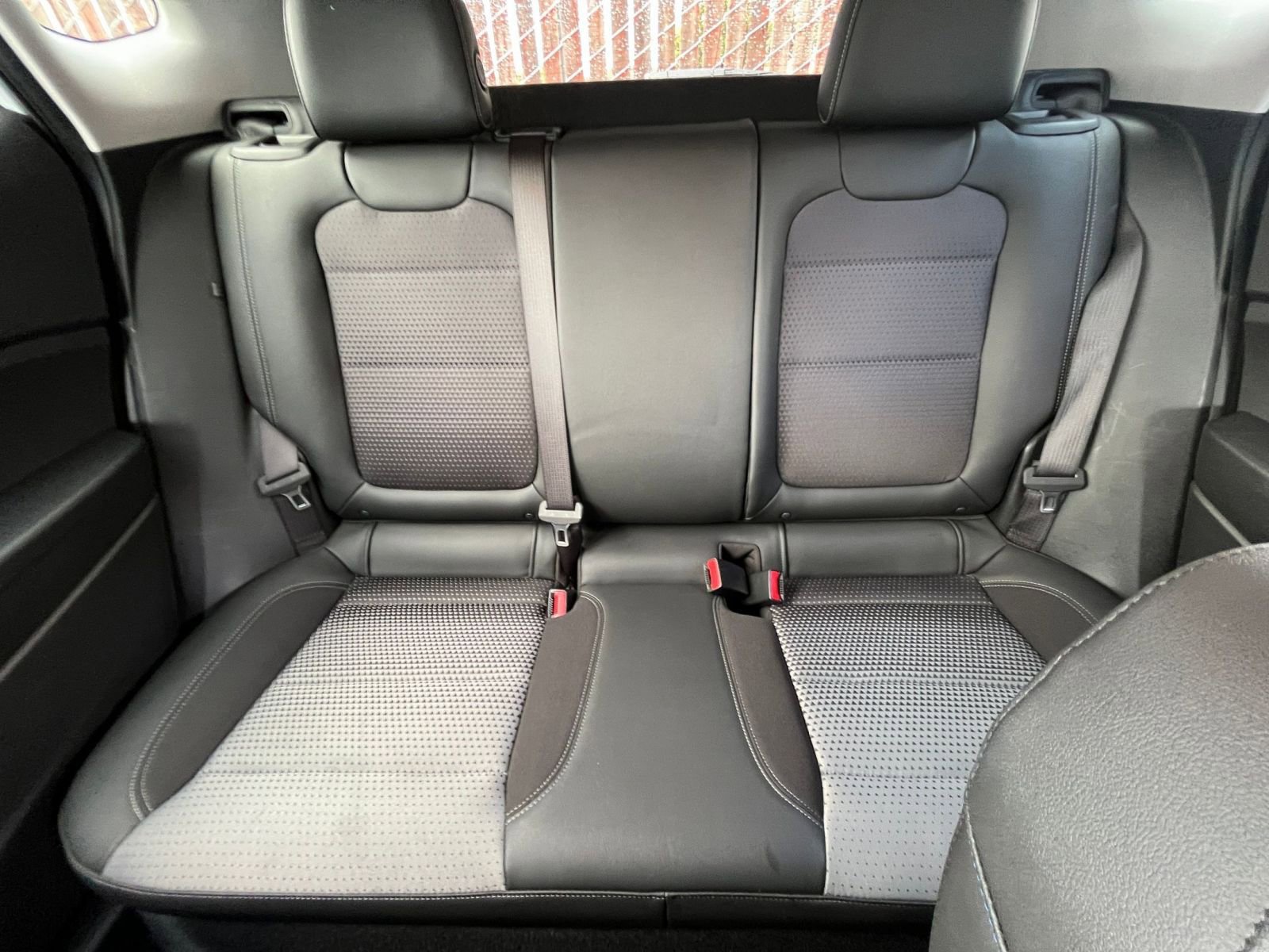 Used 2025 Chevrolet Trax LT w/ LT Convenience Package image 36