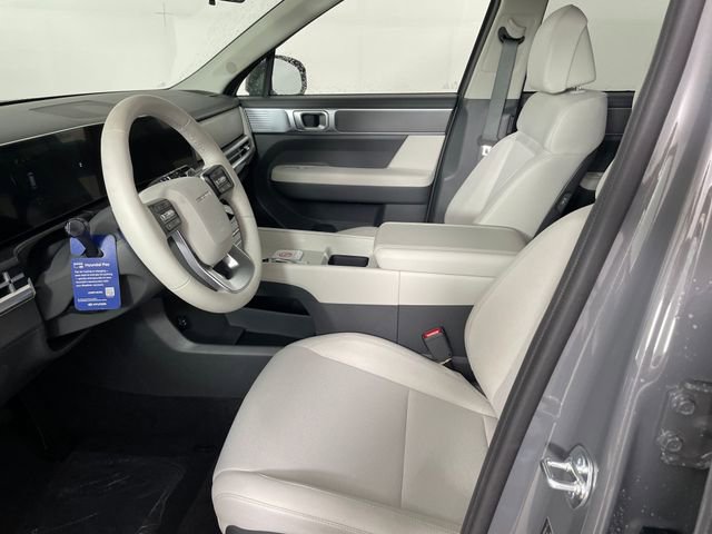 New 2026 Hyundai Santa Fe SE image 2