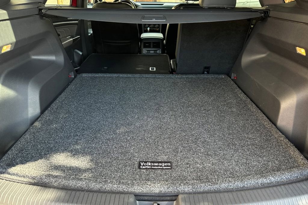 Used 2022 Volkswagen Atlas Cross Sport SEL Premium R-Line image 14