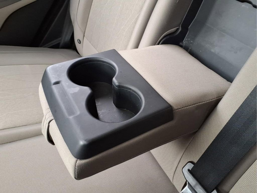 Used 2018 Ford EcoSport SE w/ SE Convenience Package image 32