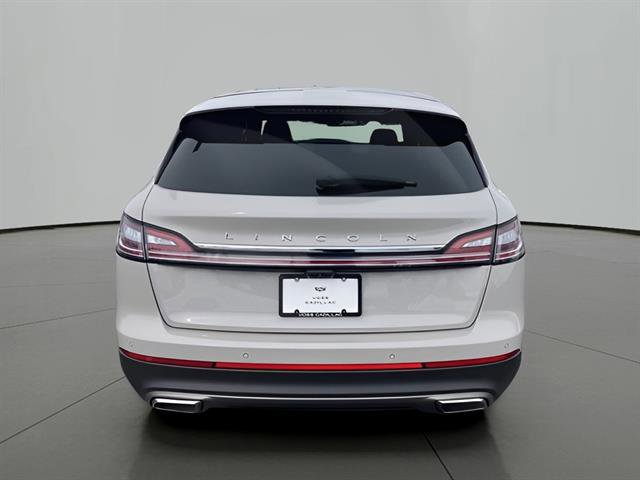 Used 2022 Lincoln Nautilus Reserve w/ Equipment Group 201A image 4