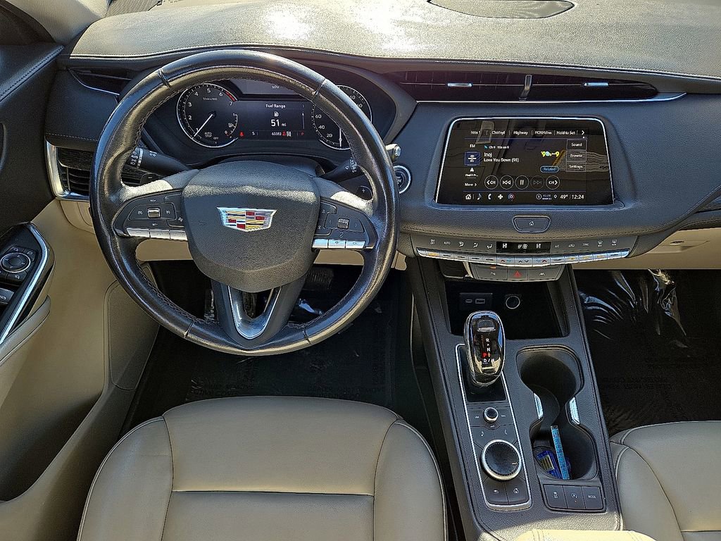 Used 2023 Cadillac XT4 Premium Luxury image 18