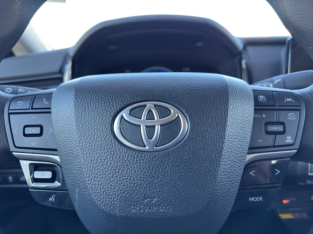 Certified 2025 Toyota Camry LE FWD image 14
