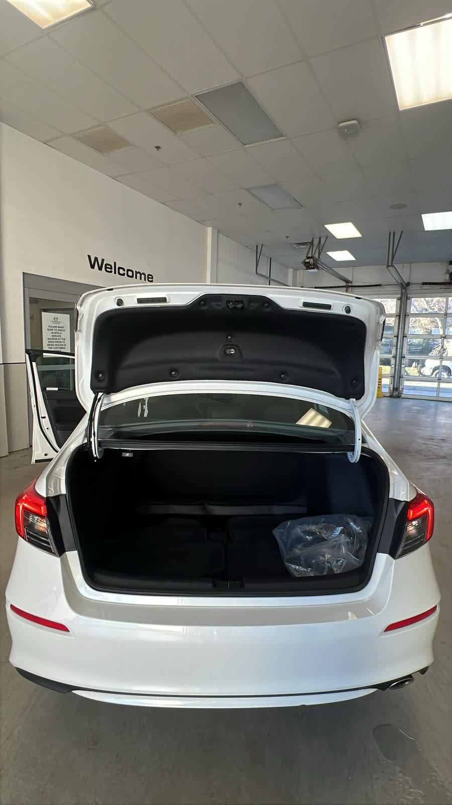 Used 2023 Honda Civic Sport image 7