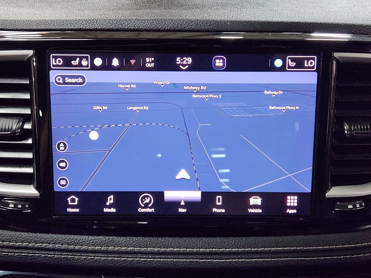 Used 2022 Chrysler Pacifica Touring-L w/ Uconnect Theater Family Group AWD/4WD image 37