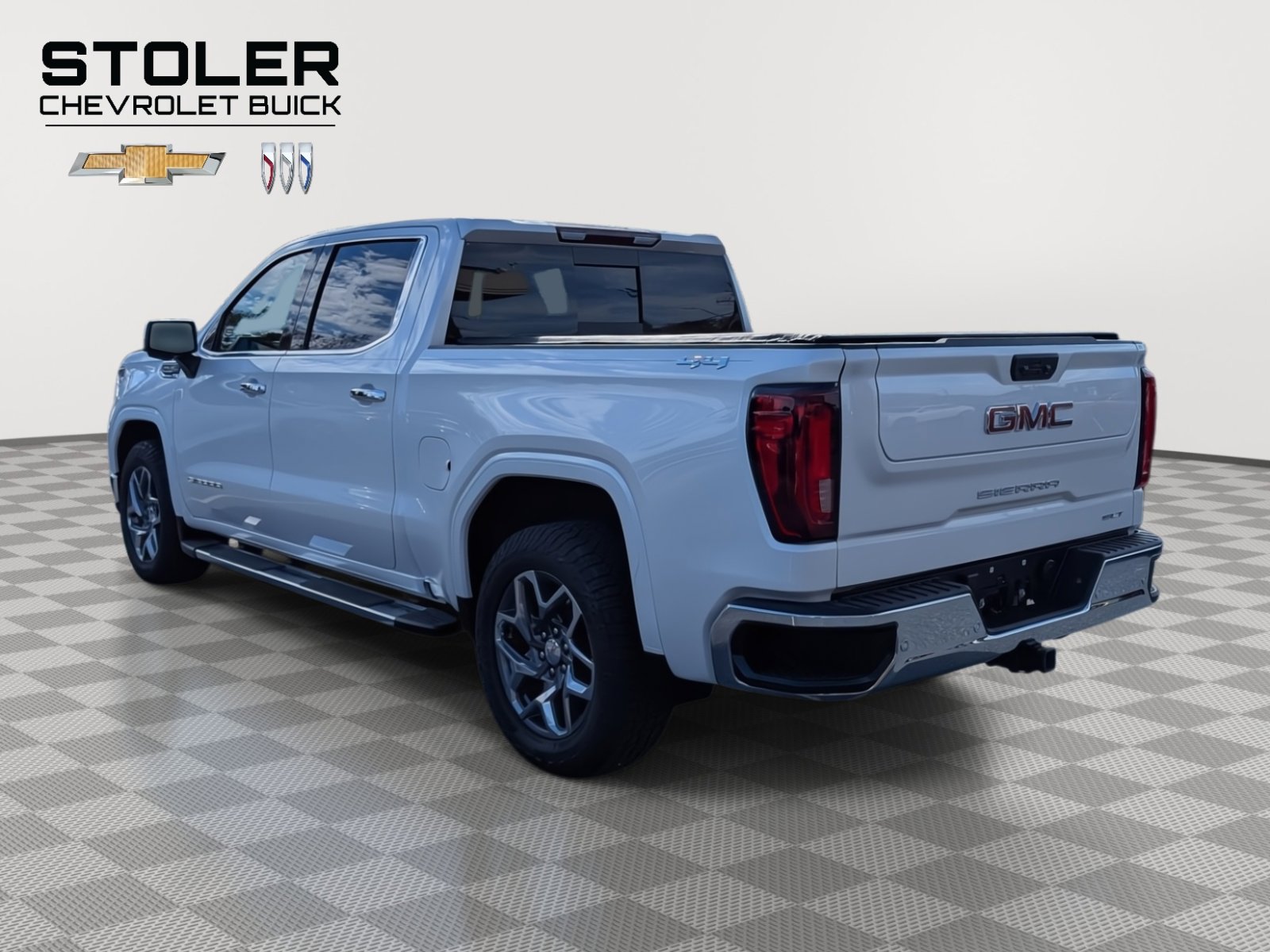 Used 2024 GMC Sierra 1500 SLT w/ SLT Premium Plus Package image 3