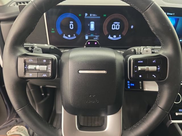 Used 2025 Hyundai Santa Fe SEL FWD image 29