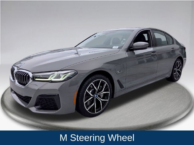 Used 2022 BMW 530e w/ Premium Package RWD image 20
