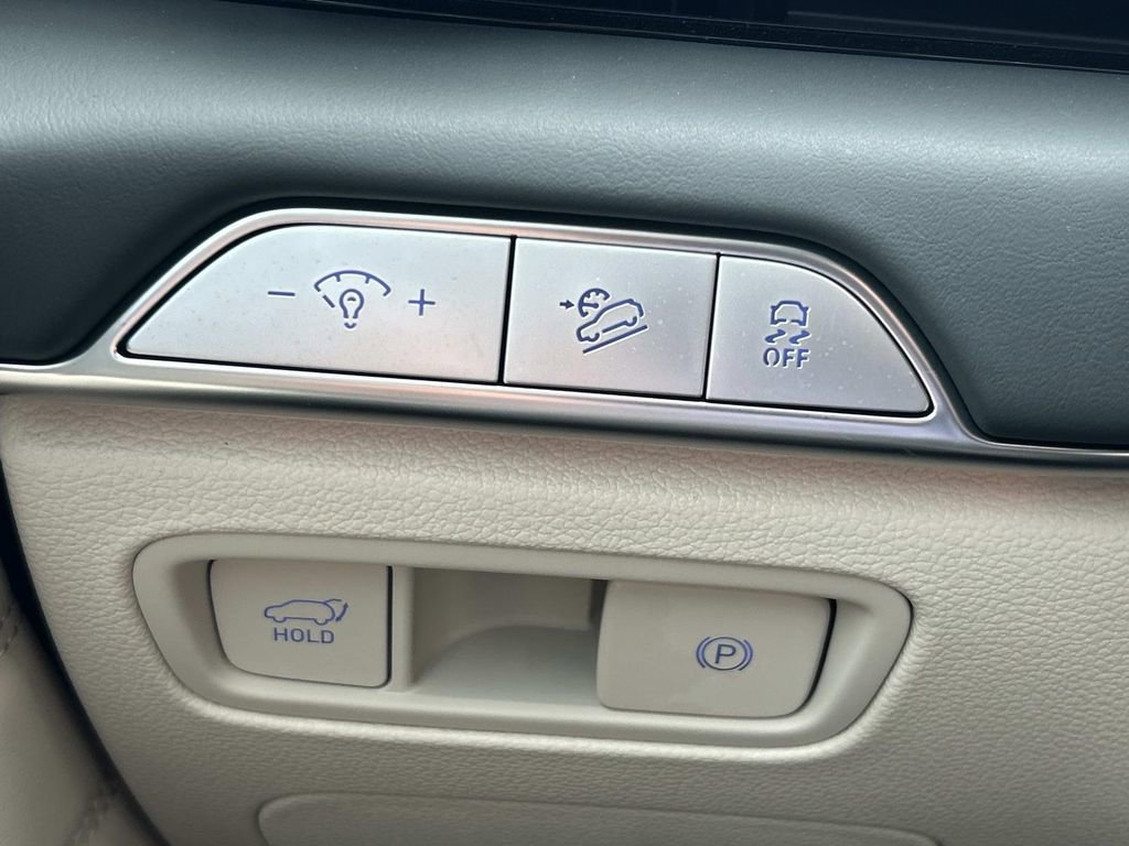 Used 2025 Genesis GV80 3.5T Advanced image 32