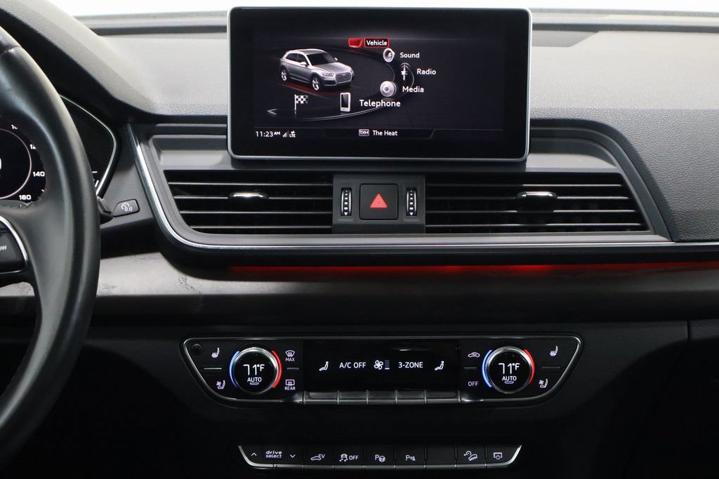 Used 2020 Audi Q5 e Prestige w/ Prestige Package AWD/4WD image 19