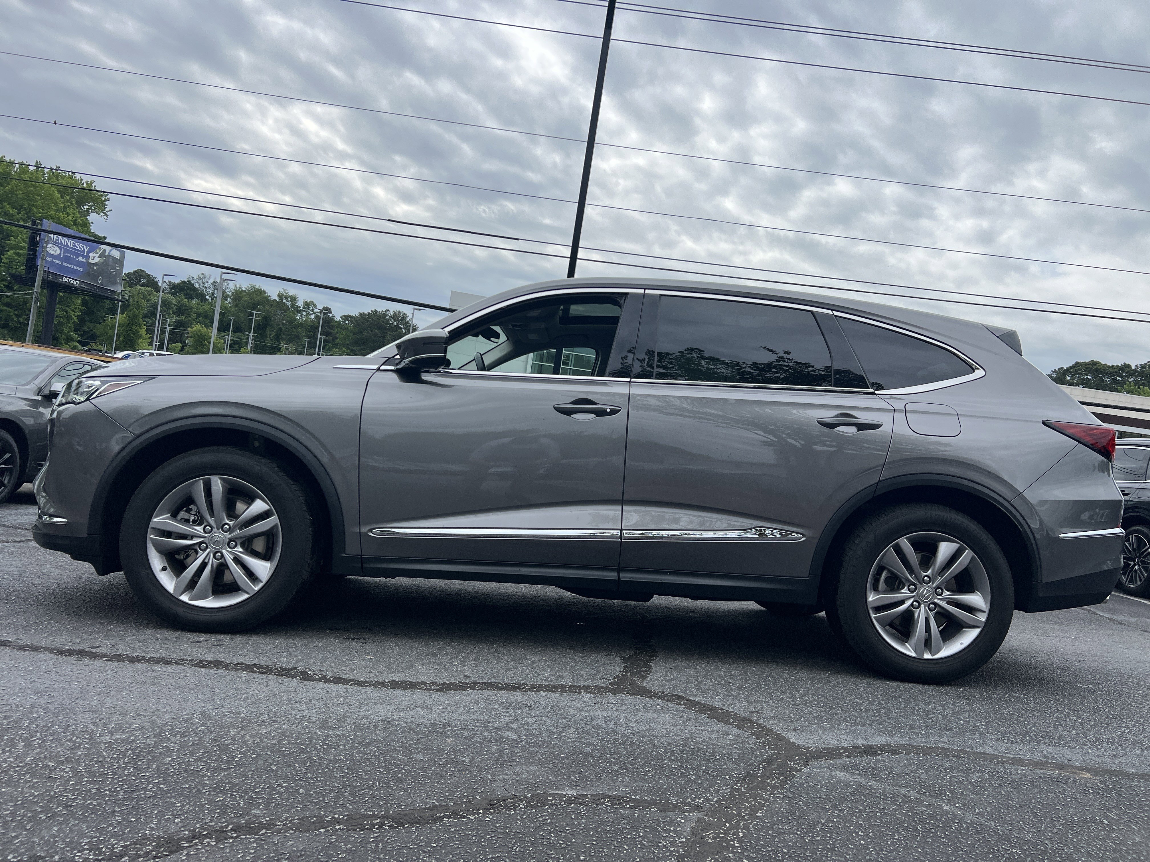 Certified 2023 Acura MDX SH-AWD image 2