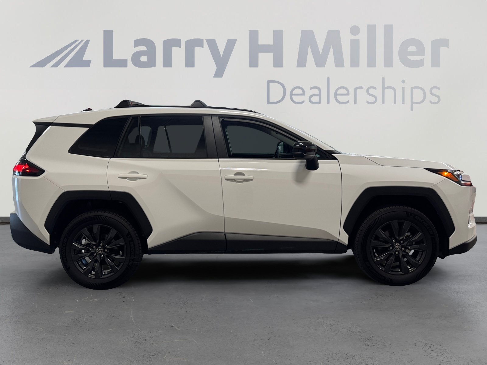 Used 2026 Toyota RAV4 XLE Premium w/ Weather Package FWD image 6