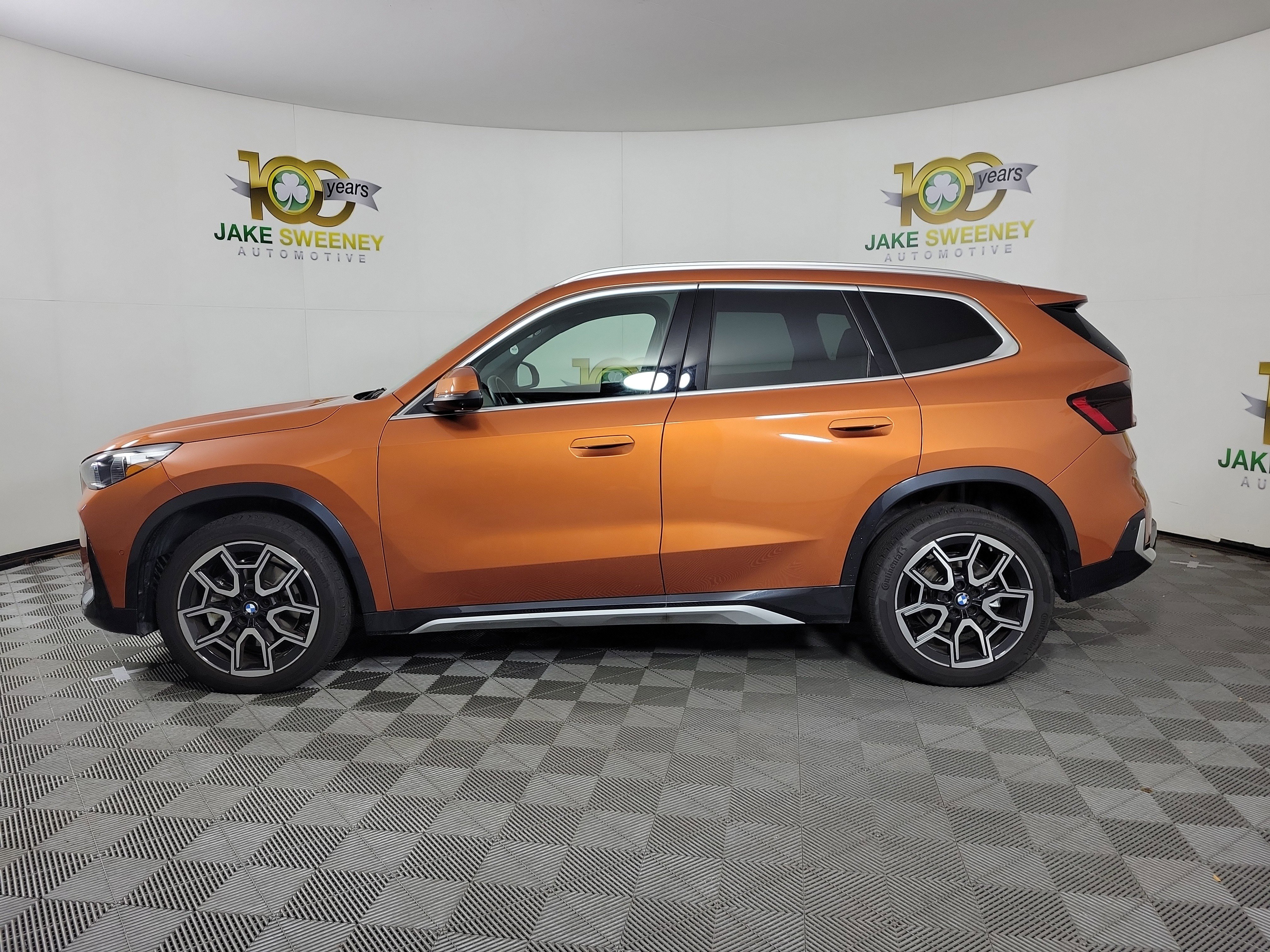 Certified 2025 BMW X1 xDrive28i w/ Technology Package image 4