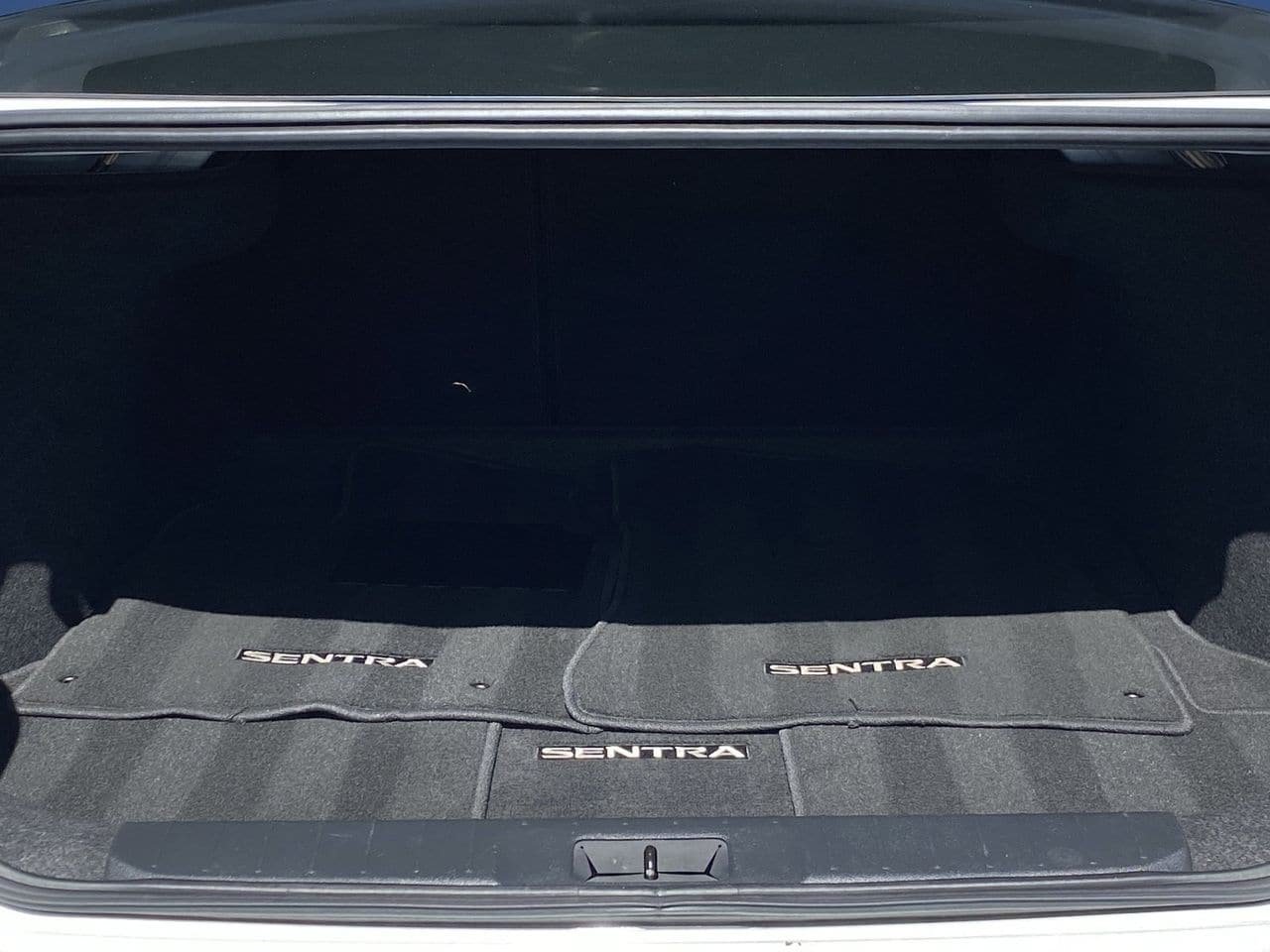 Certified 2025 Nissan Sentra SR w/ SR Premium Package FWD image 13