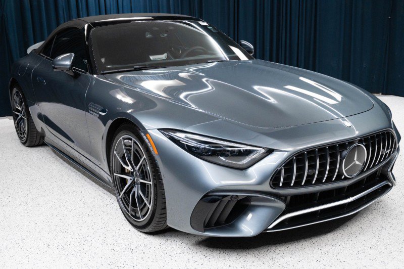 New 2026 Mercedes-Benz SL 63 AMG 4MATIC image 3
