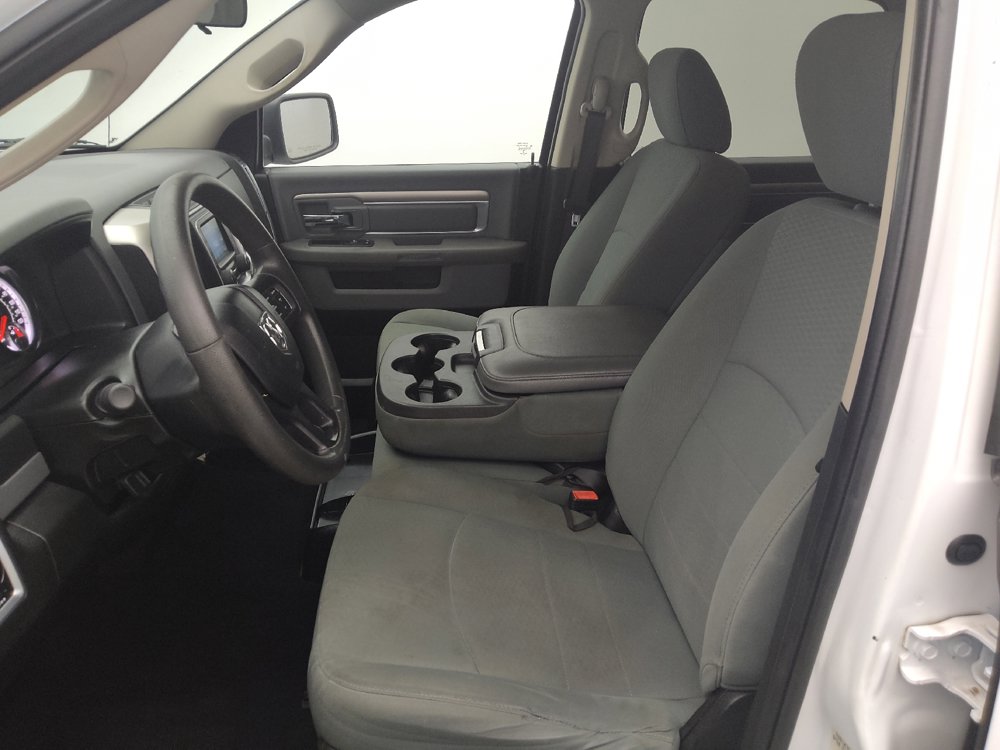 Used 2020 RAM 1500 Classic SLT AWD/4WD image 17