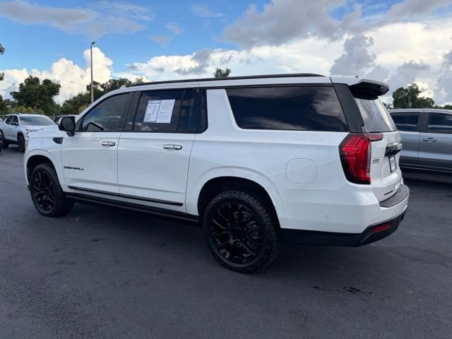 Used 2023 GMC Yukon XL Denali w/ Advanced Technology Package AWD/4WD image 4