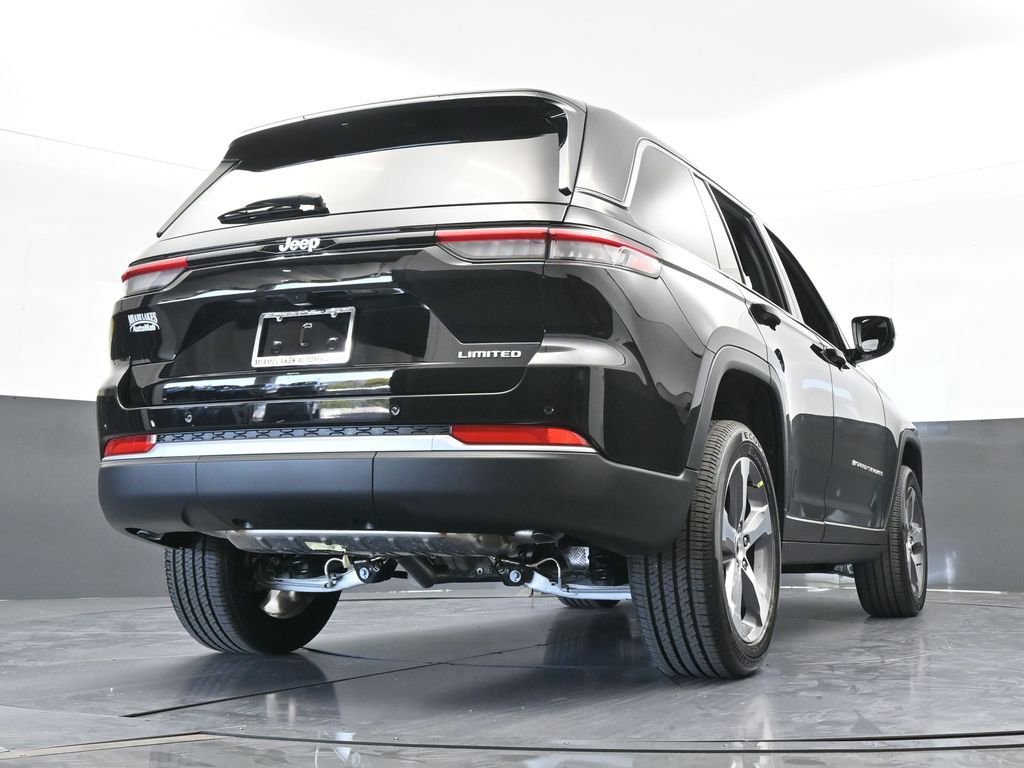 New 2026 Jeep Grand Cherokee Limited RWD image 55