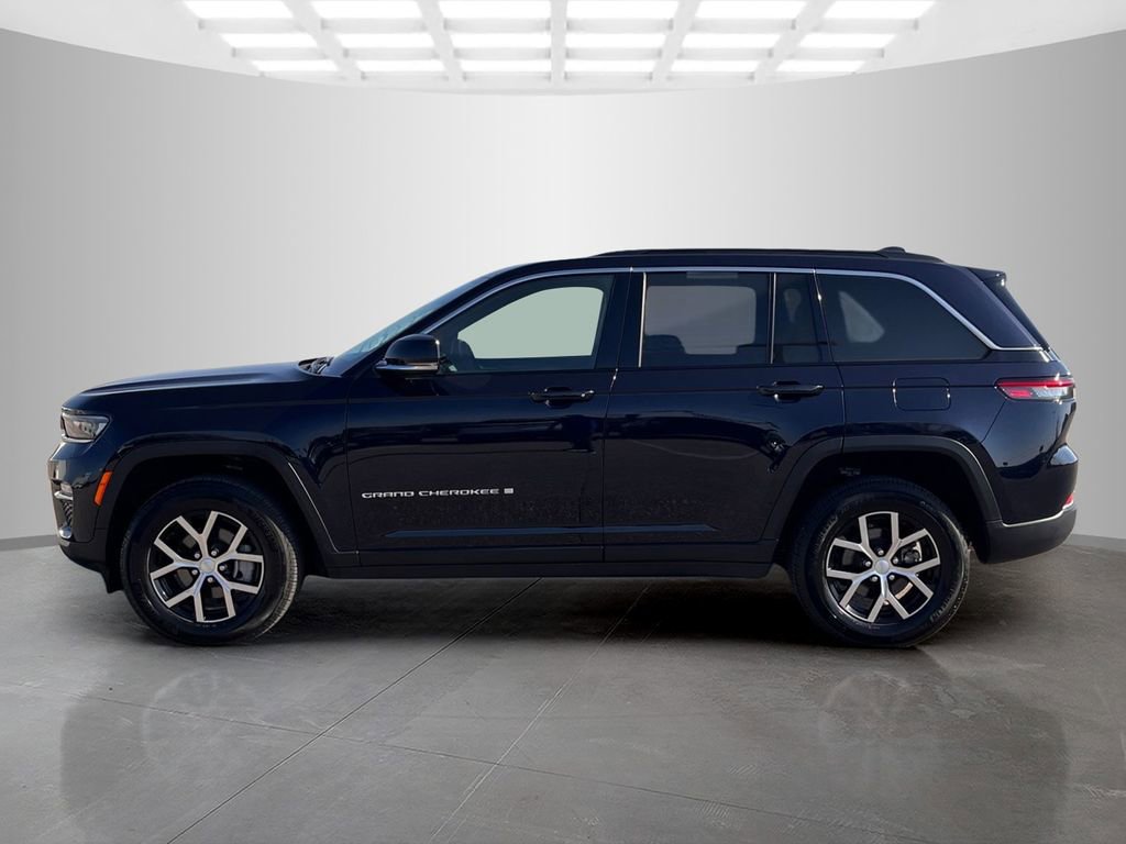 Used 2024 Jeep Grand Cherokee Limited image 8
