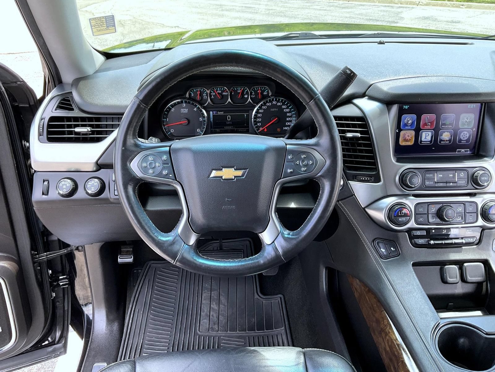 Used 2016 Chevrolet Suburban LT AWD/4WD image 11