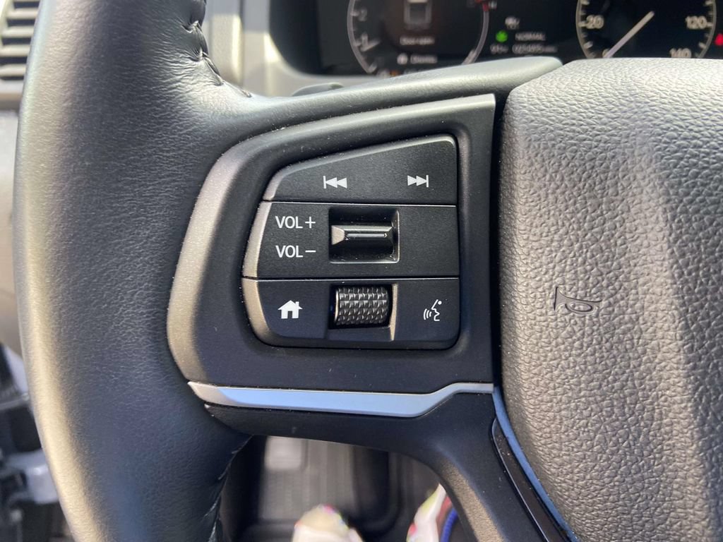 Used 2025 Honda Ridgeline RTL+ image 31