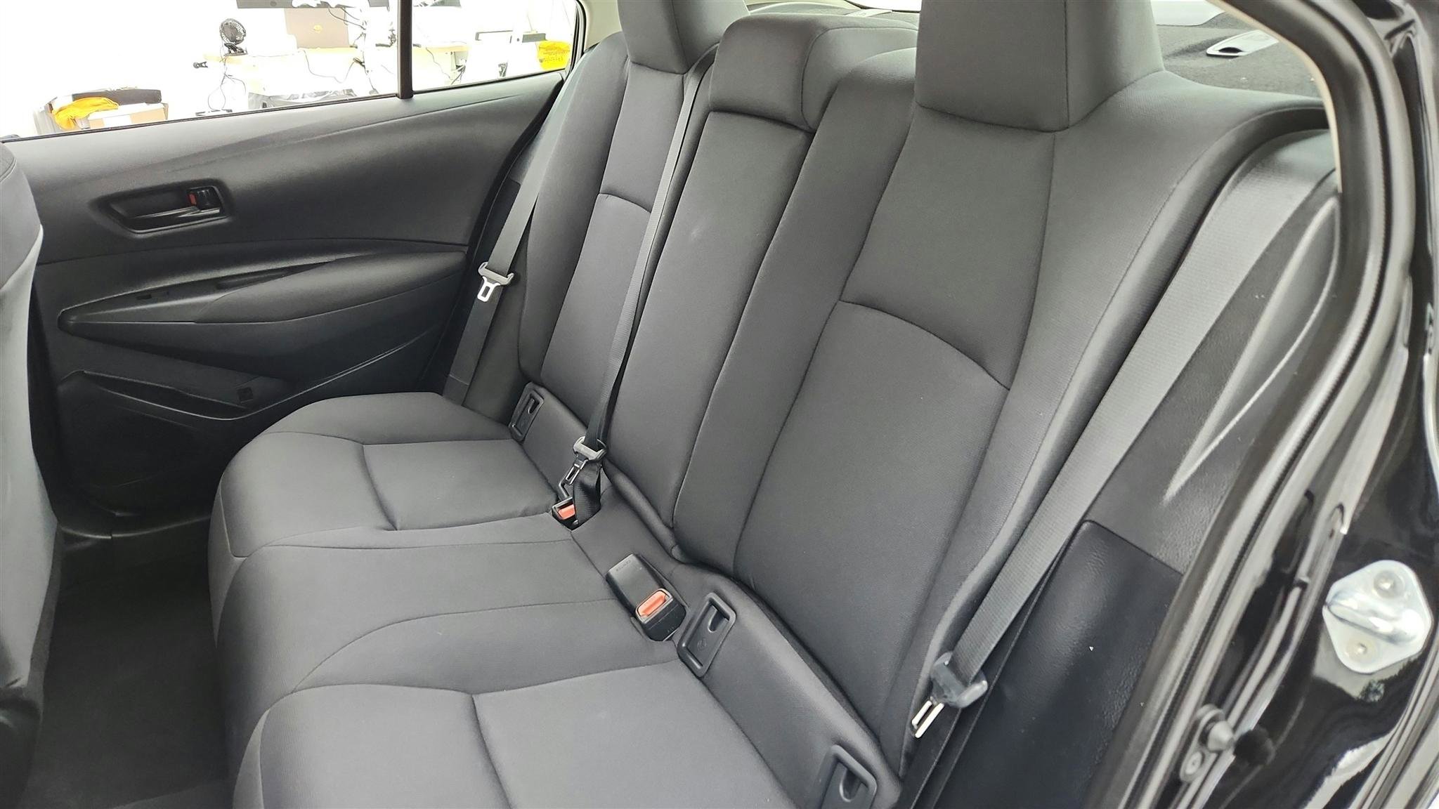 Used 2026 Toyota Corolla LE FWD image 39