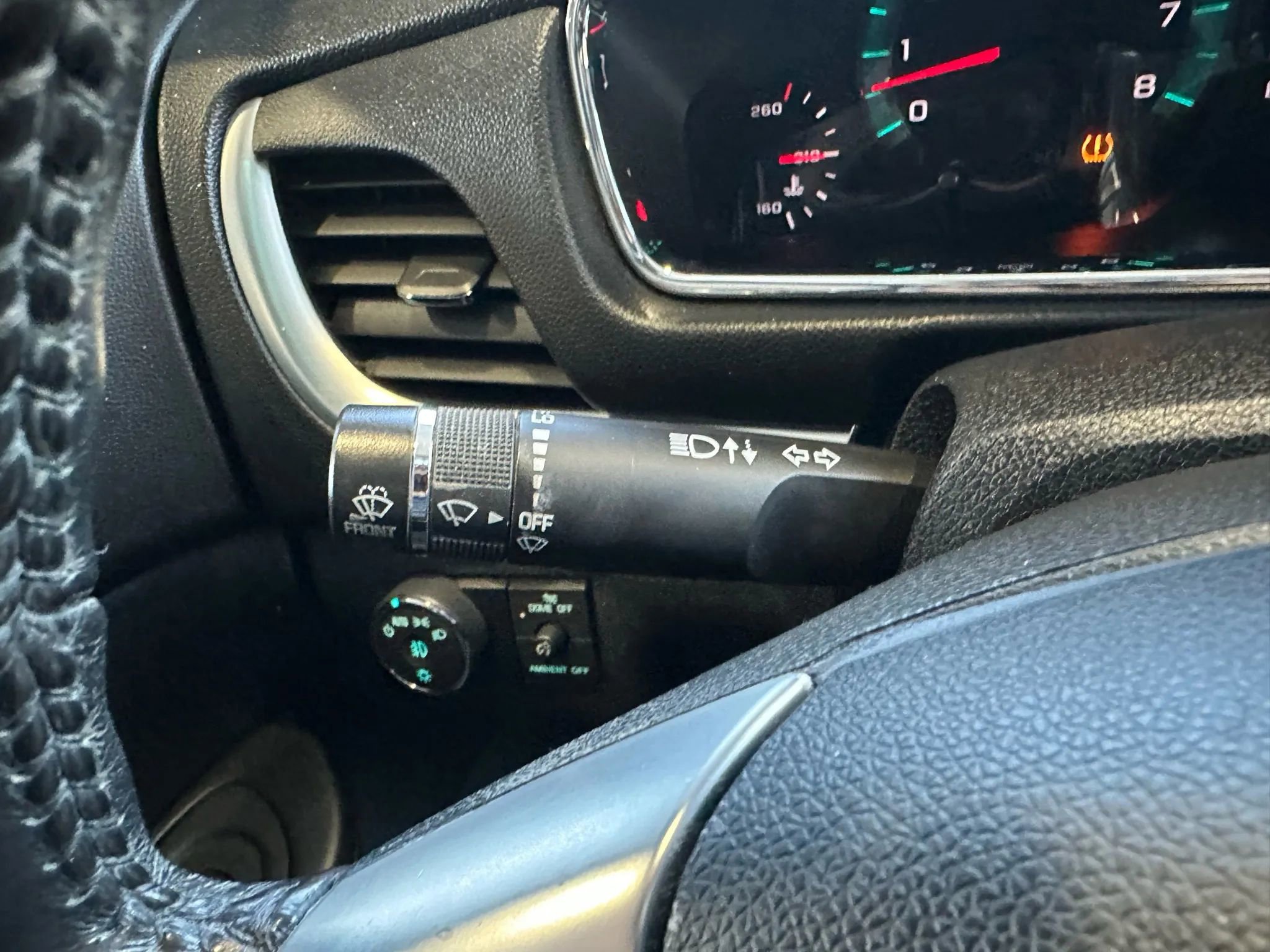 Used 2016 Chevrolet Traverse LT image 12