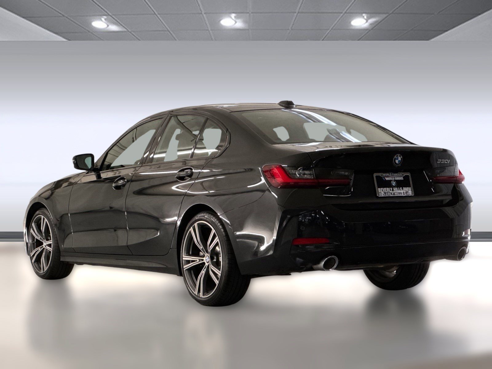 Used 2023 BMW 330i Sedan w/ Parking Assistance Package image 3