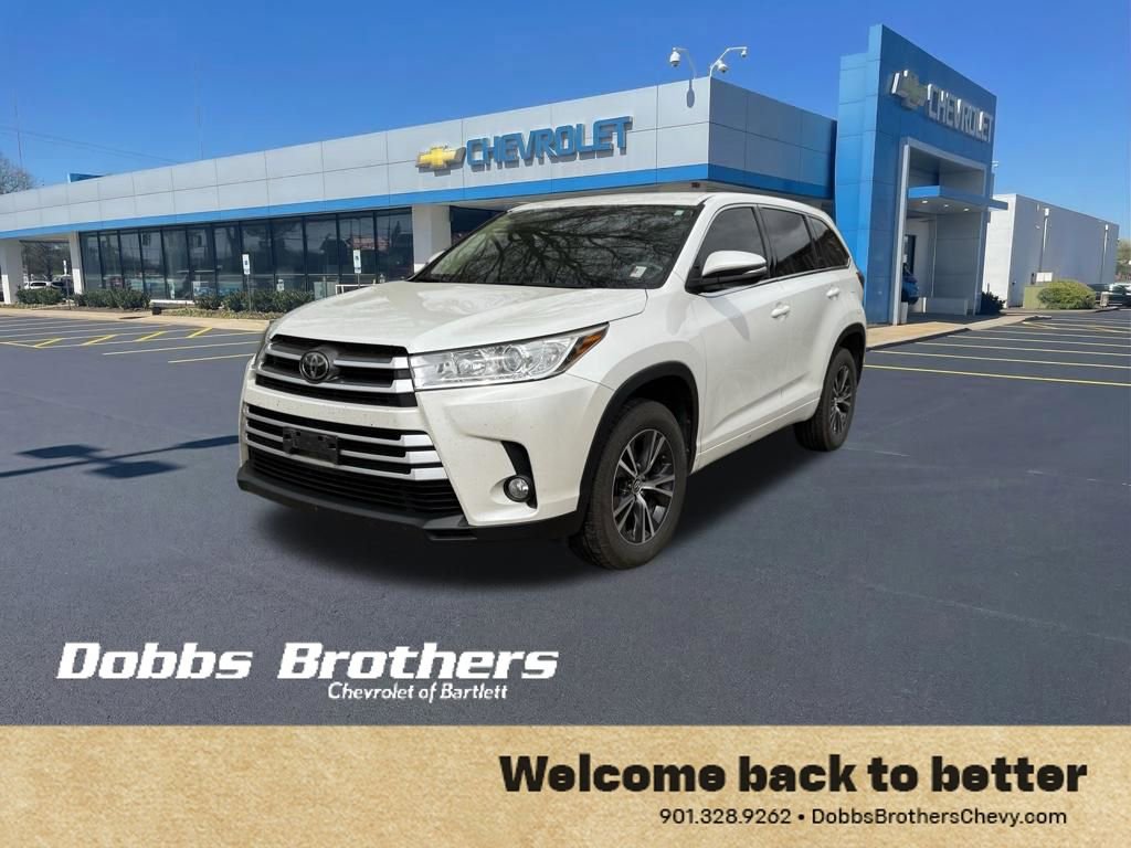 Used 2017 Toyota Highlander Plus image 3