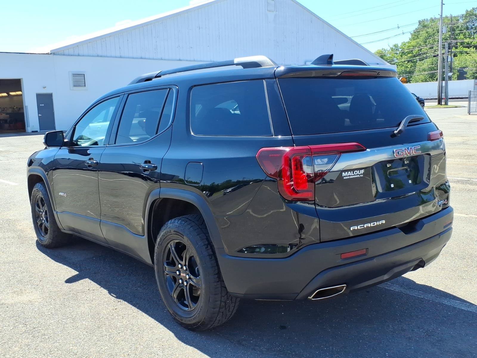 Certified 2023 GMC Acadia AT4 w/ LPO, Floor Liner Package AWD/4WD image 4